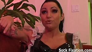 Lick My Pussy And Worship My Feet