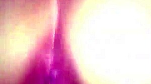 Solita por el culo le duele y encanta