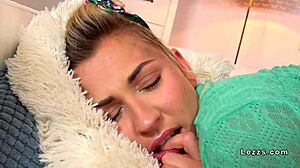 i give a wake up rimjob to my blonde lesbian lover