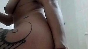 Colombiana Andaba Cachonda Mientras Se Duchaba