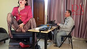 Giantess Secretary Seduces Boss, Reveals Pussy and Tits, Masturbates Cunt in Office