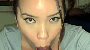 fodendo no pelo e gozando na bunda da famosa blogueira japonesa do tik tok. quem resiste a essa bunda?