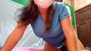 El Nuevo Trabajo Que Consiguio Mi Madrastra La Ha Convertido En Una Zorra Muy Caliente Madrastra Enfermera Se Toca Sucio En El Trabajo Y Llega A Casa A Follarme Con Mucha Libido Sexo Real Gratis