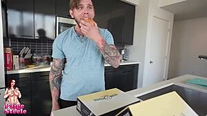 रफ चीखें थूक के साथ आंशिक वीडियो बेरोजगारी जैसा स्वाद