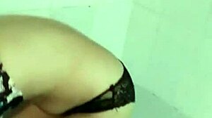 E Trang Nguyễn Bigo Caught Bare While Bathing on Web Chat