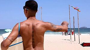 Mamando A Piroca Do Vendedor De Picolé Que Conheci Na Praia