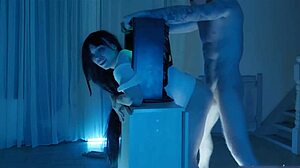sadako's big ass gets stuck in tv!