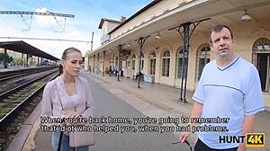 हंट4क चिक शेव्ड पस्सी हब्बी देखते हुए ड्रिल्ड