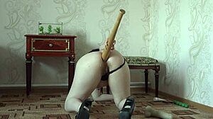 I masturbate in heels and panties