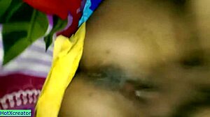 भाभी और उसकी स्टेमी स्टेपमॉम को हॉट हिंदी थ्रीसम में चोद रहा हूं