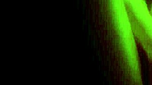 his girlfriend cheats by training with other men while he's hunting