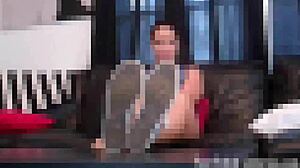 My perfect little 18+ white toes need to be sucked