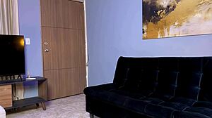 horny colombian girl pays late delivery with dirty sex