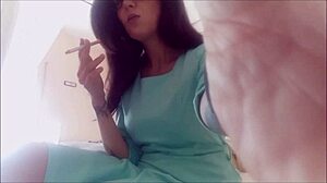 Look at this smokin' sexy hot babe in her miniskirt