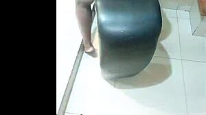 festinha particular no hotel girassol, o dotado carioca botou tudo na casada?