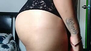 argentina culona shows off her stunning backside