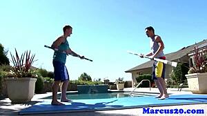 बाहर मजबूत गे बॉय की गांड फाड़ दी