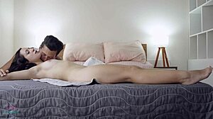 intense oral master luchi bb worships feet and squirts