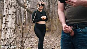 Damn, this pretty nympho caught me flashing outside!