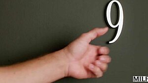 Curvy blonde MILF Ainslee lures delivery guy for steamy action?