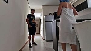 Pizza Delivery Guy Gets a Wild Surprise