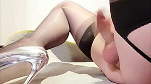 Shemale In Corset Masturbates To Cumshot