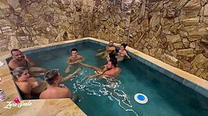 festinha no motel com amigos foi pura diversão!