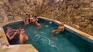 festinha no motel com amigos foi pura diversão!