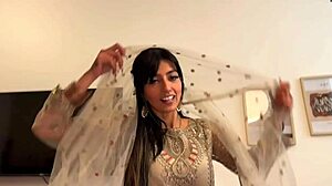 अरब इन्फ्लुएंसर को ईद से पहले बेडरूम में चोदा