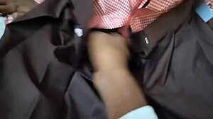 Indian School Girl’s Leaked OYO MMS, 18-Year-Old Babe Gets Quickie With Big Black Cock