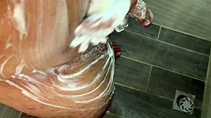 he fucks my ass hard bareback right after the shower 😈