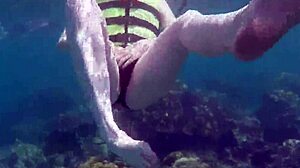 yo, check this german teen veronikavonk flashing big boobs by the sea!