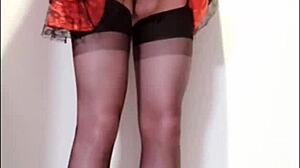 Shemale In Corset Masturbates To Cumshot