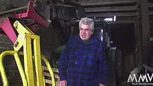 Wiggling Ass Takes Little Dick Perfectly