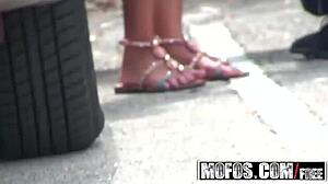 Pervs On Patrol - Ivy Winters Nude Workout Blowjob