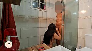 डोटाडो ने शावर में जोरदार पेला फिर सब निगल लिया