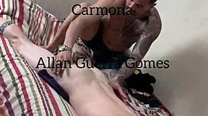 carmona faz massagem no allan guerra pelado e se aproveita de sua bunda