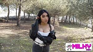 Hermosa petite 18+ pillada en la calles de barcelona muy puta la peruana