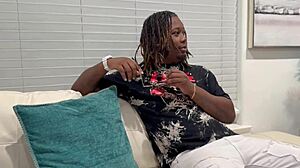 Whoa! Delivery guy trapped in steamy mess with horny customer craving his cock for wild doggystyle