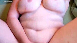 She Gets Her Pussy Stuffed With Cum After Playing With A Dildo