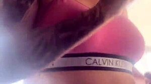 fui treinar na academia com um plug anal no cu fiquei com muito tesão chegar em casa meu cu vai tã lubrificado e largo pra mete rola dentro