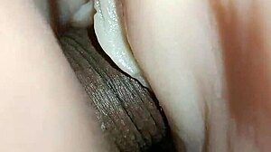 debut de candy en posicion de misionero con creampie y slap