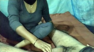 अरे, यह देसी इंडियन विलेज कपल स्टेमी 69 सेशन कर रहा है!