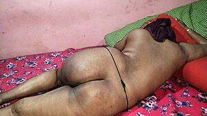 हे, इंडियन टीचर से प्यूसी और डिक का मतलब जानना चाहते हो?