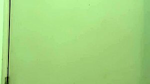 brazilian gay bareback caught bathing and diving mouth on pussy