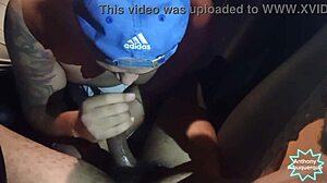 parei o carro pra mijar passou um novinho e pediu pra mama depois me levou pra sua casa pra fuder enquanto a mulher dormy