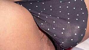 Indian Girl Teasing Her Hairy Pussy In Solo XXX Video