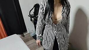 I meet estefani at the mall and we get intimate with rimjob and doggystyle 😏