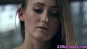 beautiful babe tasted that monster cock, got me shook with her skills! 😍