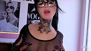 pantyhose and high heels fetish video with sexdoll520 looks so hot